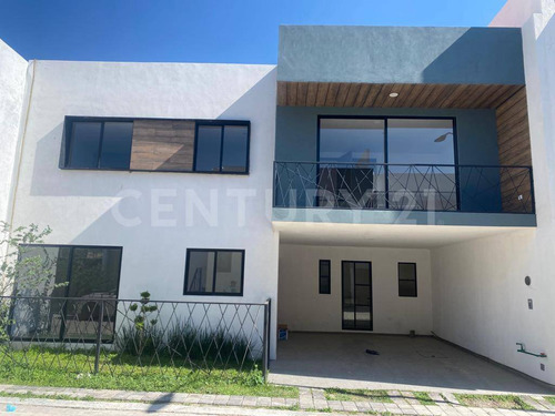 Venta De Casa  Fraccionamiento El Sereno - Zona Plaza San Diego Y Forjadores