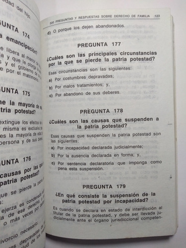 300 Preguntas Y Respuestas Sobre Derecho De Familia . Libro (Usado)