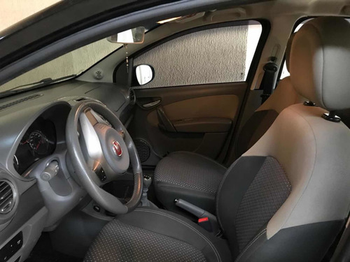 Fiat Grand Siena 1.6 16v Essence Flex 4p 2013