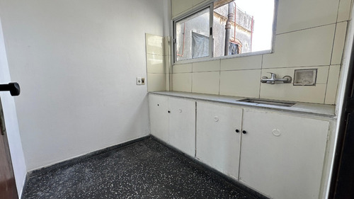 Baldovino Alquila Apartamento Juan J. Rousseau Esq Carlos Crocker Union Próximo A Blanqueada 2 Dormitorios Terraza Living Comedor Cocina