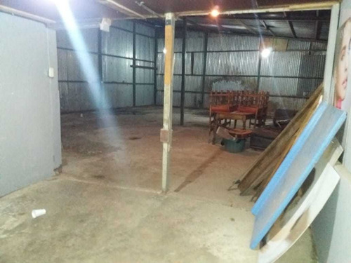 Imagen 12 de 14 de Casa Curridabat Centro. Dos Casas Y Una Bodega...