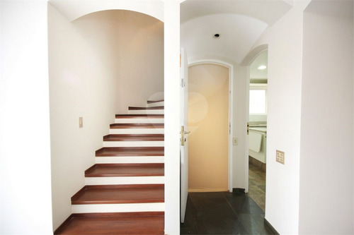 Imagem 10 de 30 de Casa- Venda - 4 Dormitorios - Jardim Cordeiro - Reo366463