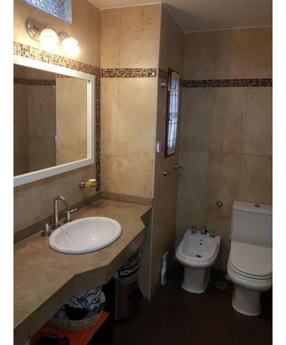 Venta Casa + Depto. Merlo Apto Credito. Calle Mitre Al 2000
