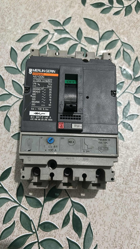 Disjuntor Tripolar 100a 75ka Ns100n Tm100d Merlin Gerin Schn