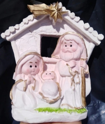 Nacimiento De Casita Mono 15 Cm, Figura De Resina