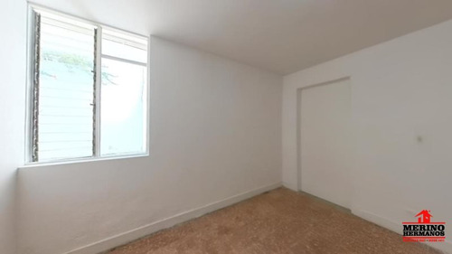 Local En Arriendo En Medellín - Laureles