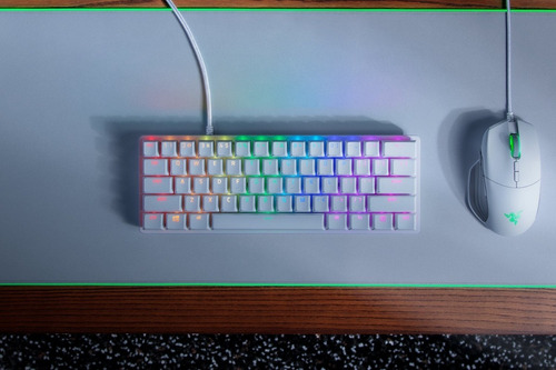 Teclado gamer Razer Huntsman Mini QWERTY Razer Purple inglés US color mercury con luz RGB