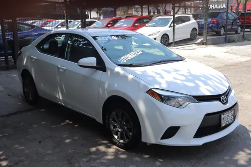 Toyota Corolla 1.8 Base At