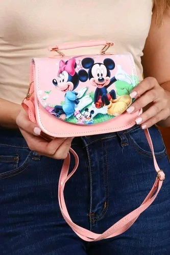 Imagen 4 de 6 de Carterita Y Bandolera Para Niña De Charol Muy Linda Y Delica