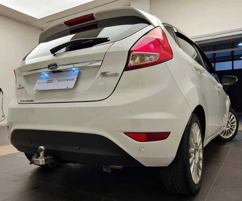 Imagem 5 de 15 de Ford Fiesta 1.6 Titanium Power Shift 2016