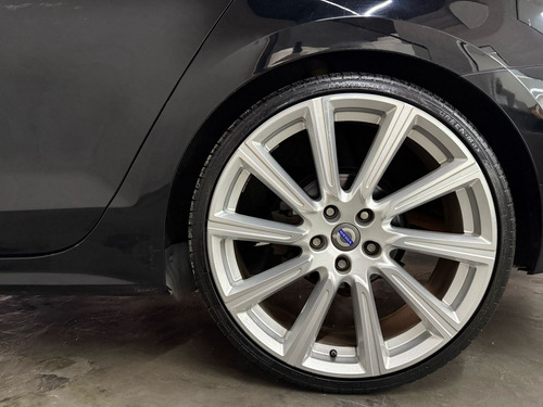 Volkswagen Jetta 2.0 Comfortline Flex 4p Automática
