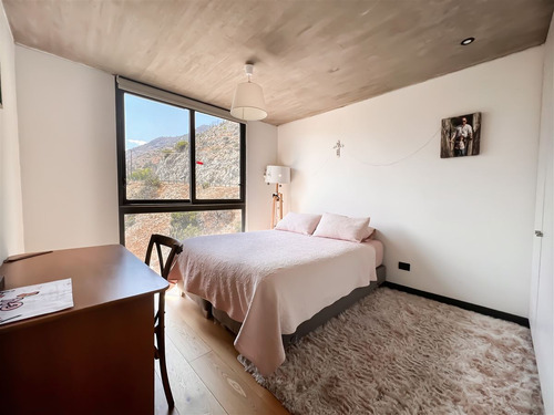 Departamento En Venta De 4 Dorm. En Lo Barnechea