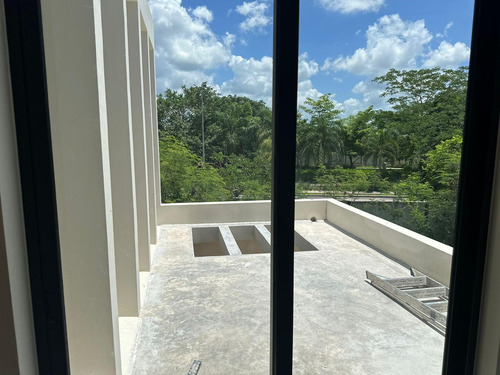 Casa En Venta Merida, Temozon Norte En Privada, Modelo Betha, A 9 Meses.