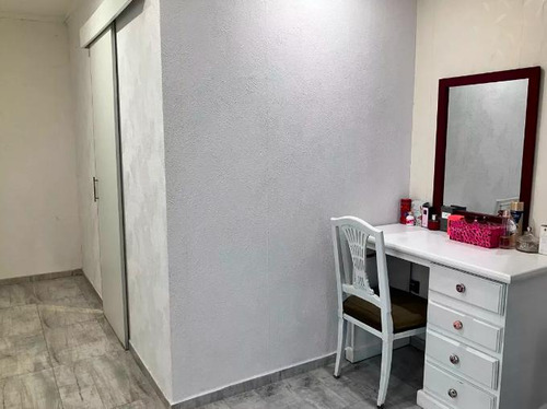 Casa En Venta Barrio Haras Maria Elena 4 Ambientes Fondo Libre Piscina