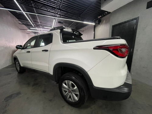 Fiat Toro 1.8 Endurance 16v Flex 4x2 Aut. 4p