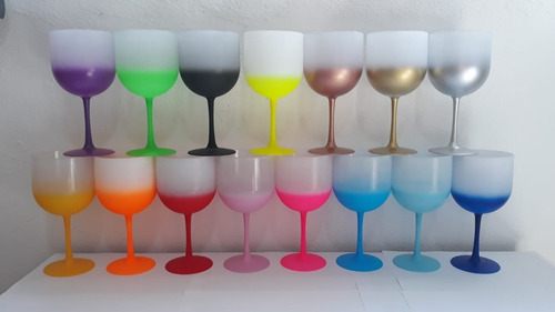 Imagem 10 de 10 de 30 Taça De Gin 580 Ml Degradê E Personalizada Com 1 Cor