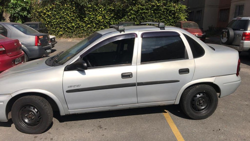Chevrolet Corsa Sedan 2004 1.6 Classic 4p