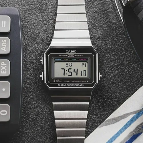 Reloj pulsera Casio A700W 1A de cuerpo color gris digital con