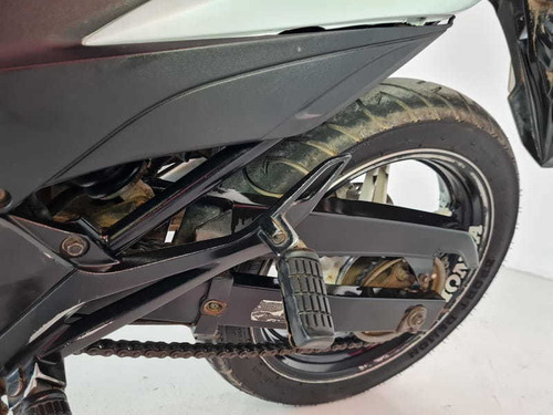 Imagem 3 de 12 de Honda Cb 300r 2012 - Imperdível