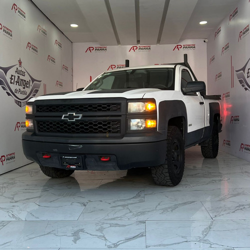 Chevrolet Silverado 2500 CAB-REGULAR 4X2