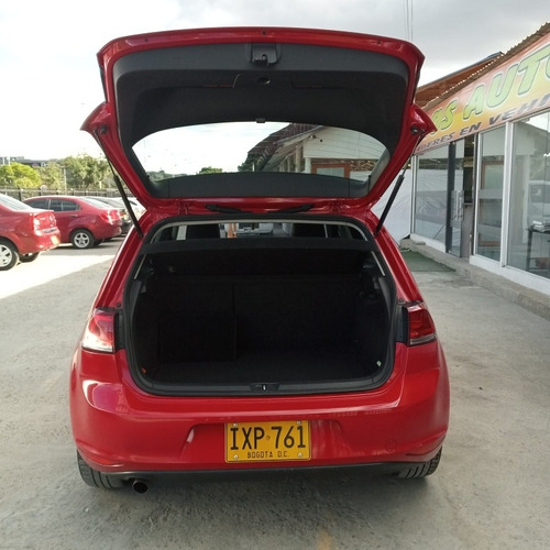 Imagen 11 de 15 de Volkswagen Golf 2017 1.6 Comfortline