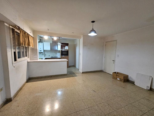 Departamento 2 Dormitorios Apto. Profesional