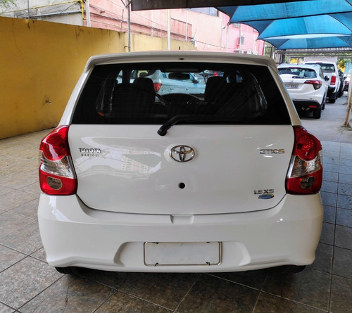 Imagem 3 de 15 de Toyota Etios Xs 1.5 Flex Completo