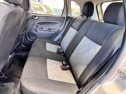 Ford Fiesta 1.6 MPI CLASS HATCH 8V FLEX 4P MANUAL
