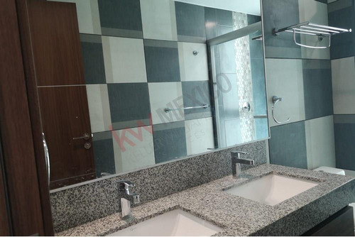 Departamento En Venta Juriquilla Santa Fe Con Balcon