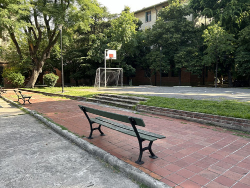 Venta De Departamento 5 Ambientes En Chacarita, Capital Fede