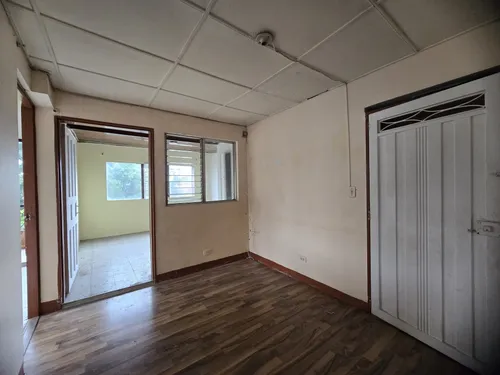 Casa En Venta En Floresta. Cod V13422