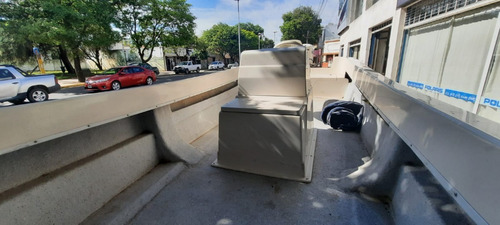 Imagen 9 de 10 de Lancha Virgin 620 Evinrude Etec 90hp 2013