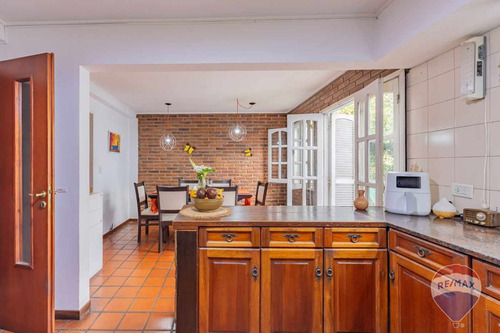 Casa En Venta La Plata
