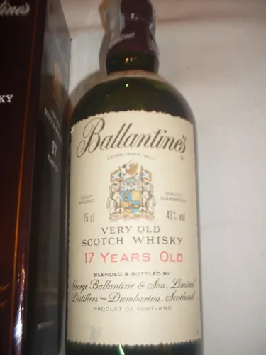 Ballantine's Very Old Scotch Whisky (17 Anos) - Edição 1970