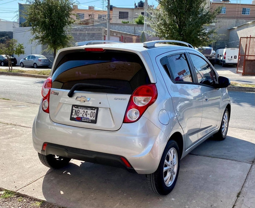 Imagen 11 de 13 de Chevrolet Spark 2015