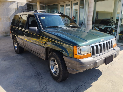 Jeep Grand Cherokee 2.5 Laredo