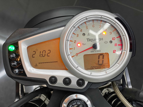 Imagen 5 de 12 de Triumph Speed Triple 1050
