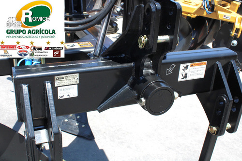 Arado De 2 Rejas Hidraulico Reversible Marca Bison Nuevo