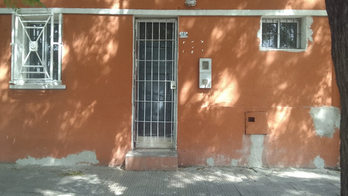  Vendo Casa Teja  1 Dormitorio, Luminosa Ideal Inversor, Con Renta Por  Cgn 11400