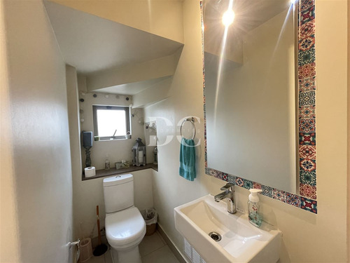 Casa En Venta De 3dorm Piscina Chamisero Chicureo Colina
