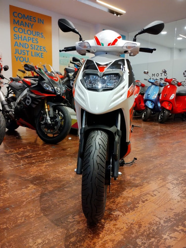 Imagen 15 de 17 de Nuevo Scooter Aprilia Sr 160 Azul Inyección Abs