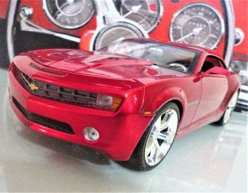 Camaro 2006 Edc Especial 40ta Aniversario Esc 1/18 Jada.