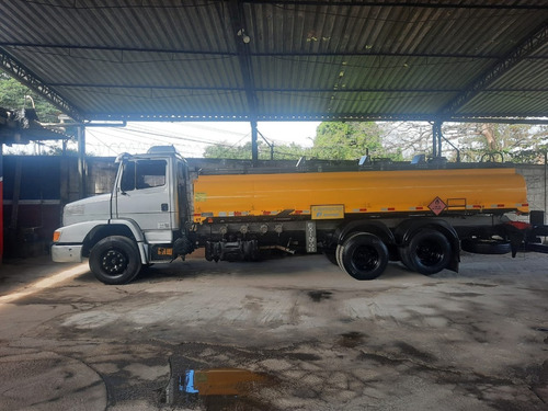 Mercedes Benz 1620