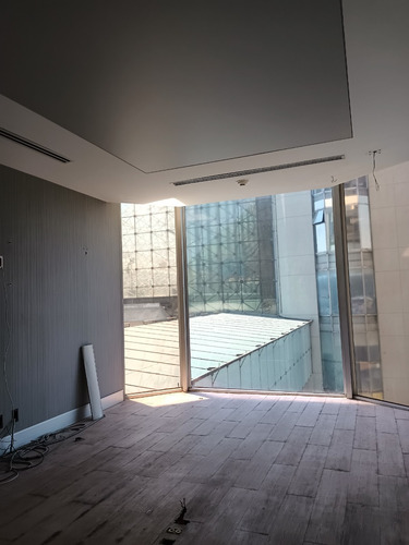 Rento Oficina 630 M2, En El Mejor Corredor De Edificios Corporativos De Oficinas