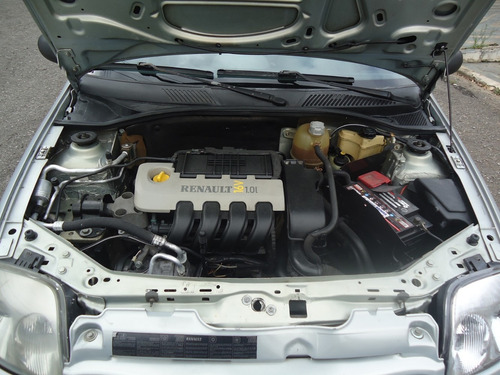 Renault Clio Sedan Rt 1.0 4p 2002/02