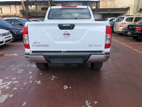 Imagen 4 de 8 de Nissan Frontier Cd Xe 2.3 D 4x4 Mt