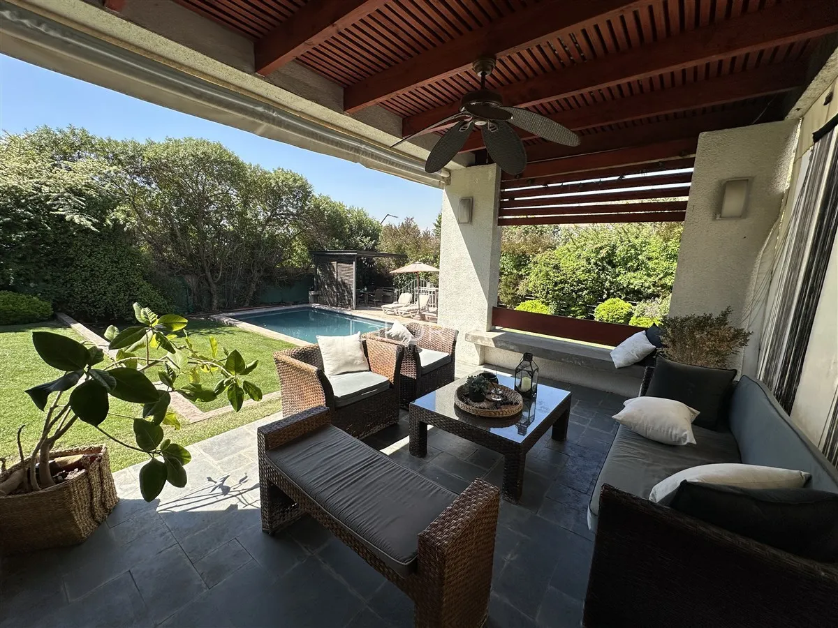 Imagen 4 de 29 de Casa En Venta De 5 Dorm. En Colina