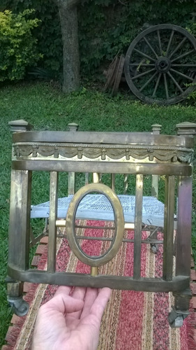 Imagen 4 de 8 de Excelente Antigua Cama Camita Bronce Original Muñecas Cucha