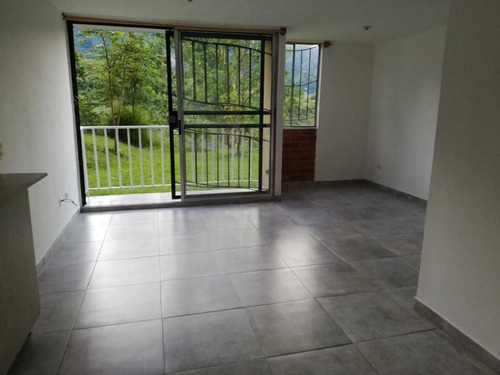 Imagen 3 de 13 de Vendo Apartamento Serranova Bello