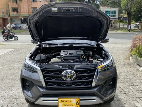 Toyota Fortuner 2.4 Srv Diesel 2022